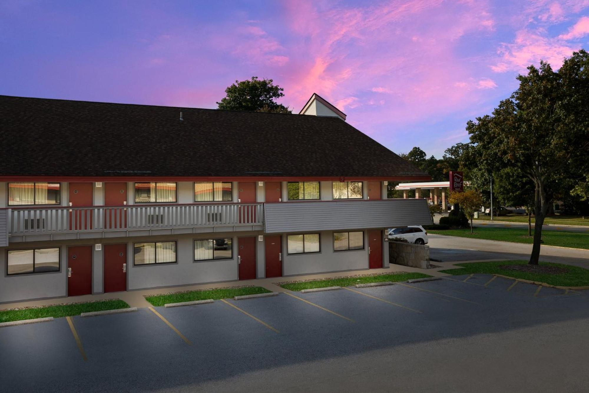 Red Roof Inn Cleveland - Westlake Buitenkant foto