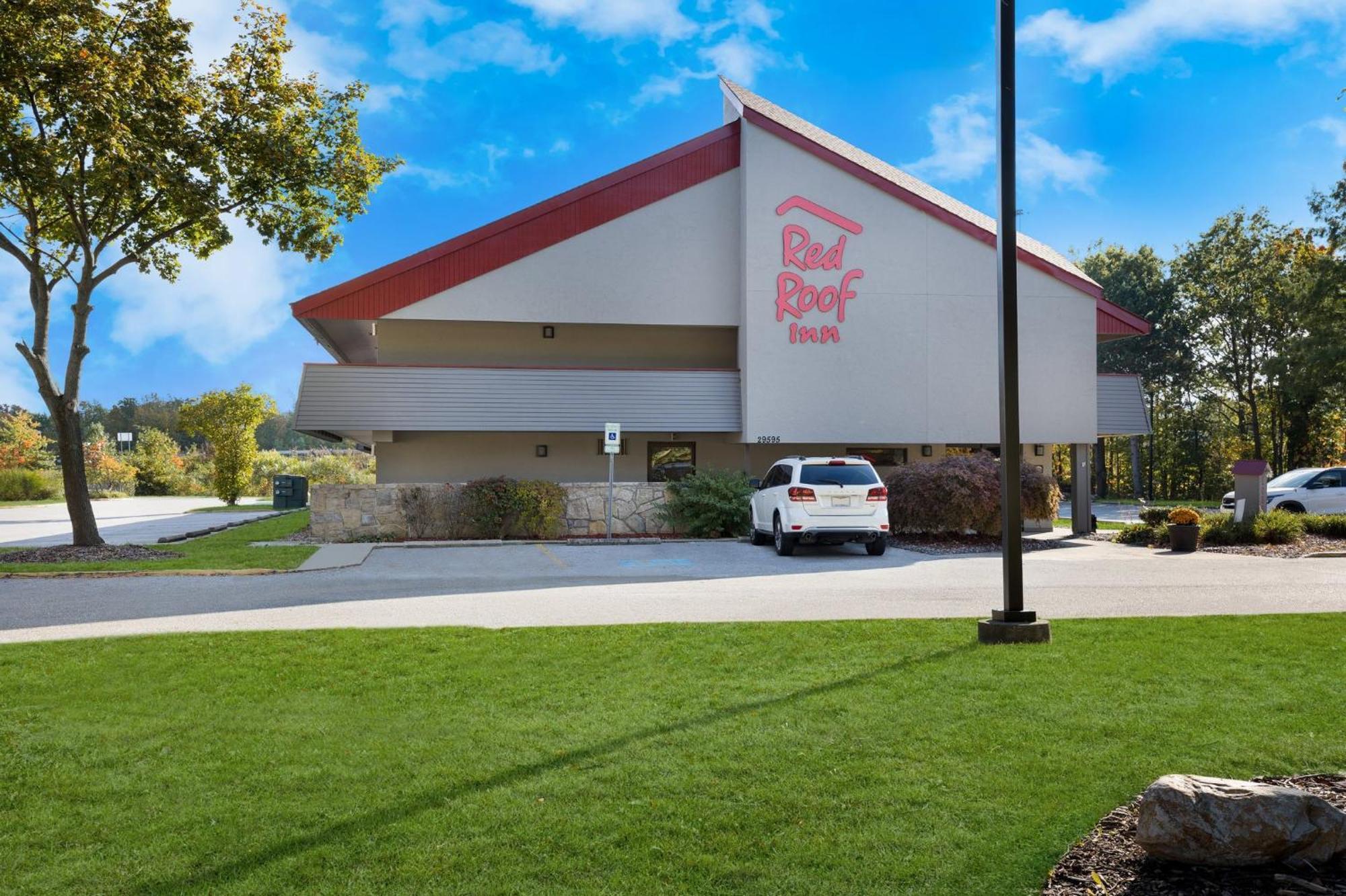 Red Roof Inn Cleveland - Westlake Buitenkant foto