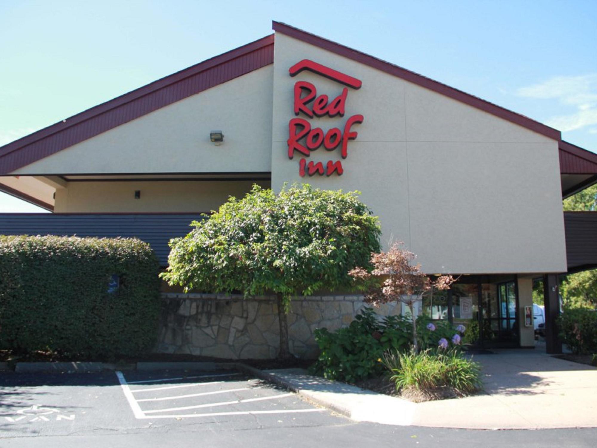 Red Roof Inn Cleveland - Westlake Buitenkant foto